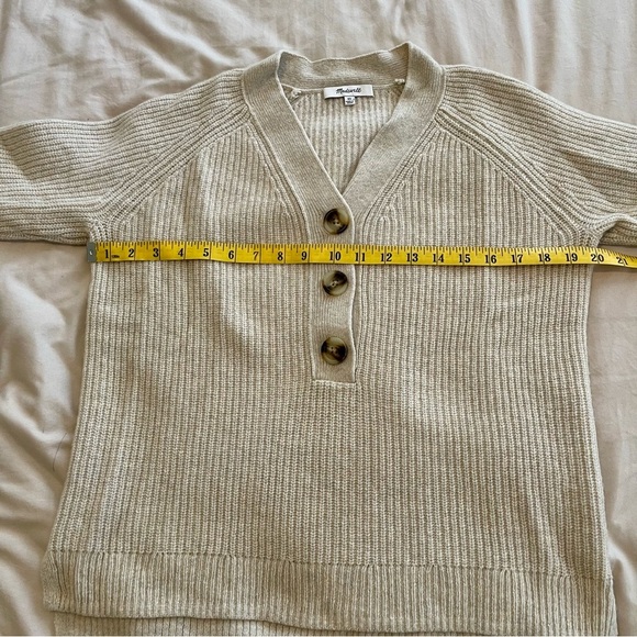 Madewell Cream V-Neck Sweater - Picture 4 of 6
